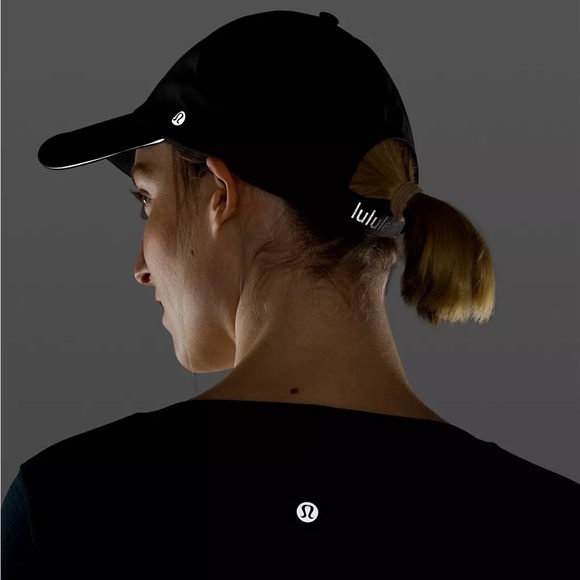 ❤️ Lululemon Fast and Free Black Hat NWOT - Picture 5 of 8
